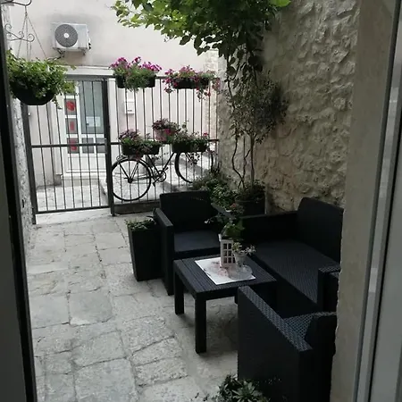 Teta Jadre Apartament *